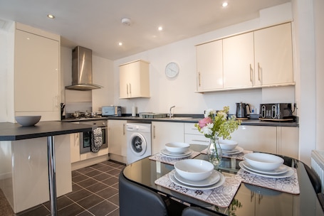 Apartment, Private Bathroom (No.10) | Shared kitchen