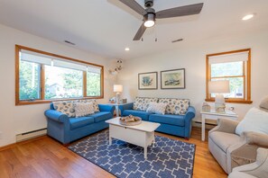 Smart TV, lettore DVD, impianto stereo