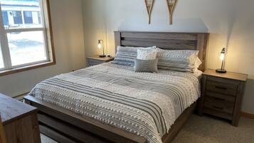 2 bedrooms, iron/ironing board, travel crib, free WiFi