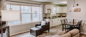 Bay Breeze across from Waterfront