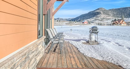 Coursefront Condo with WiFi, Gas Fireplace, Private Washer/Dryer, and Gas Grill