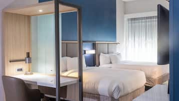 Studio Suite, Multiple Beds | Desk, laptop workspace, iron/ironing board, free WiFi