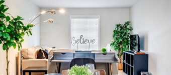 Affordable 2BR Apt | Sleeps 6 | Fast WiFi + Parking
