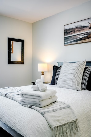 2 habitaciones, tabla de planchar con plancha y wifi gratis