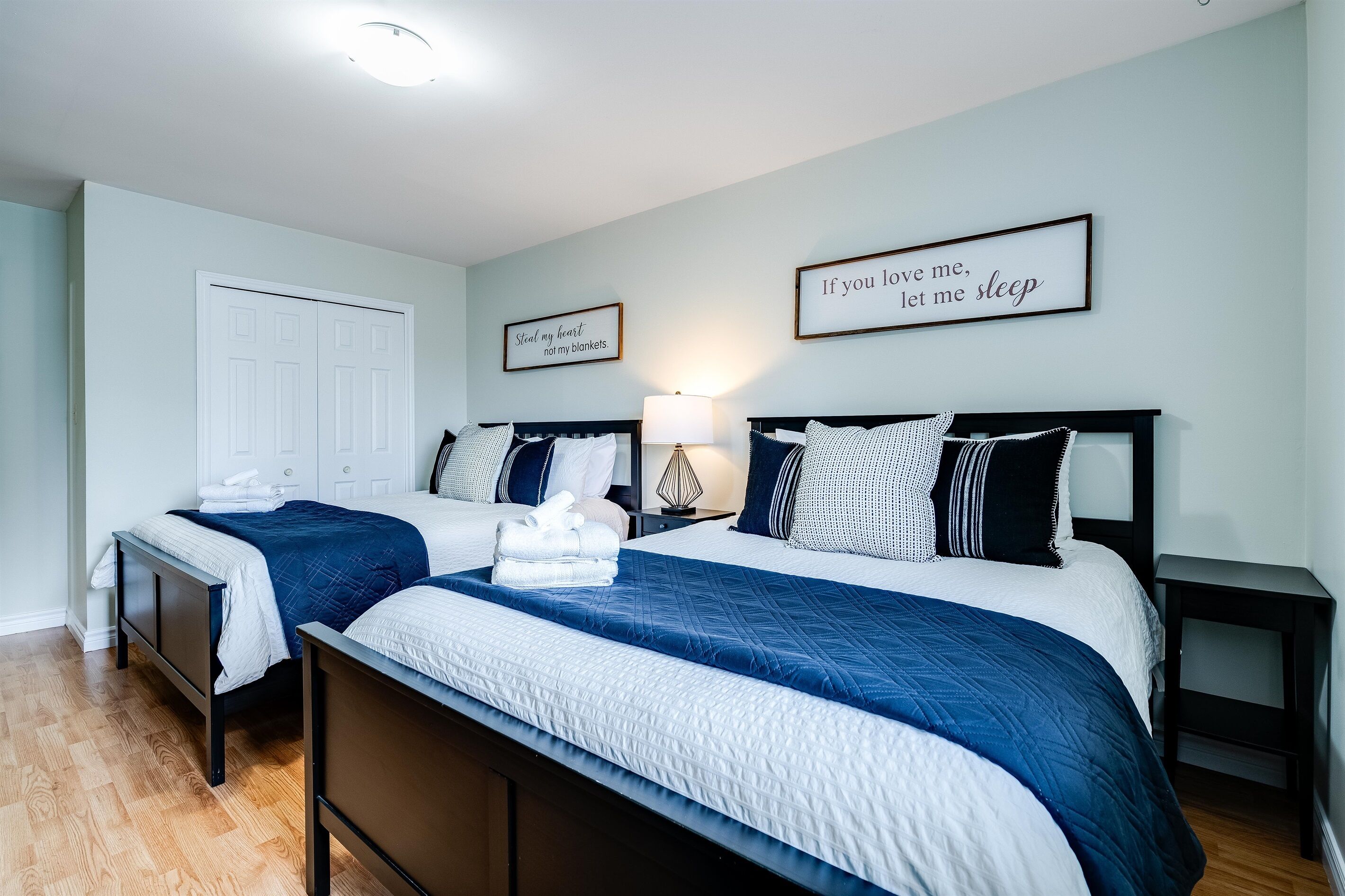 2 chambres, bureau, fer et planche à repasser, Wi-Fi