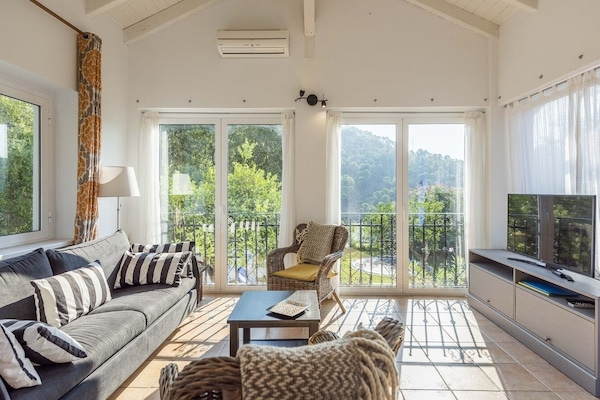 Fernseher, Stereoanlage