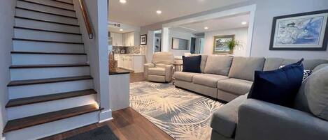 Smart TV, books, offices