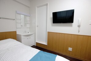 Business Double Room, Non Smoking | Television - Phoenix Ryukyu·Henzanbaru (Chatan)