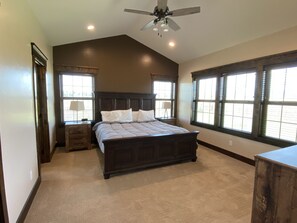 6 bedrooms, WiFi, bed sheets