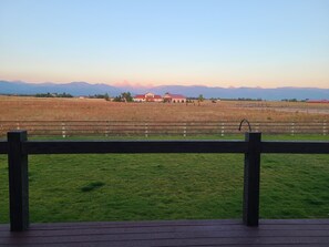 Property grounds - Beautiful Family Getaway with Breathtaking Teton Views (Tetonia)