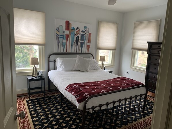 3 Schlafzimmer, Schreibtisch, Bügeleisen/Bügelbrett, kostenloses WLAN