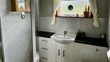 Shower, towels