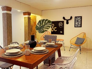 Casa, varias habitaciones, accesible para personas con discapacidad | Comedor
