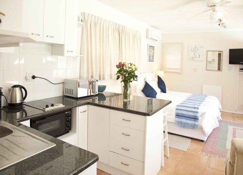 Open Plan Leading Onto Pool