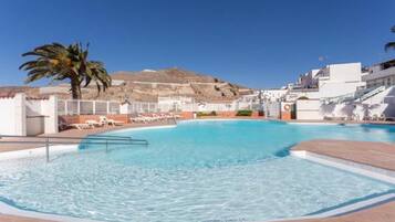 Rumah, 3 kamar tidur, akses difabel, Boleh Merokok | Kolam renang