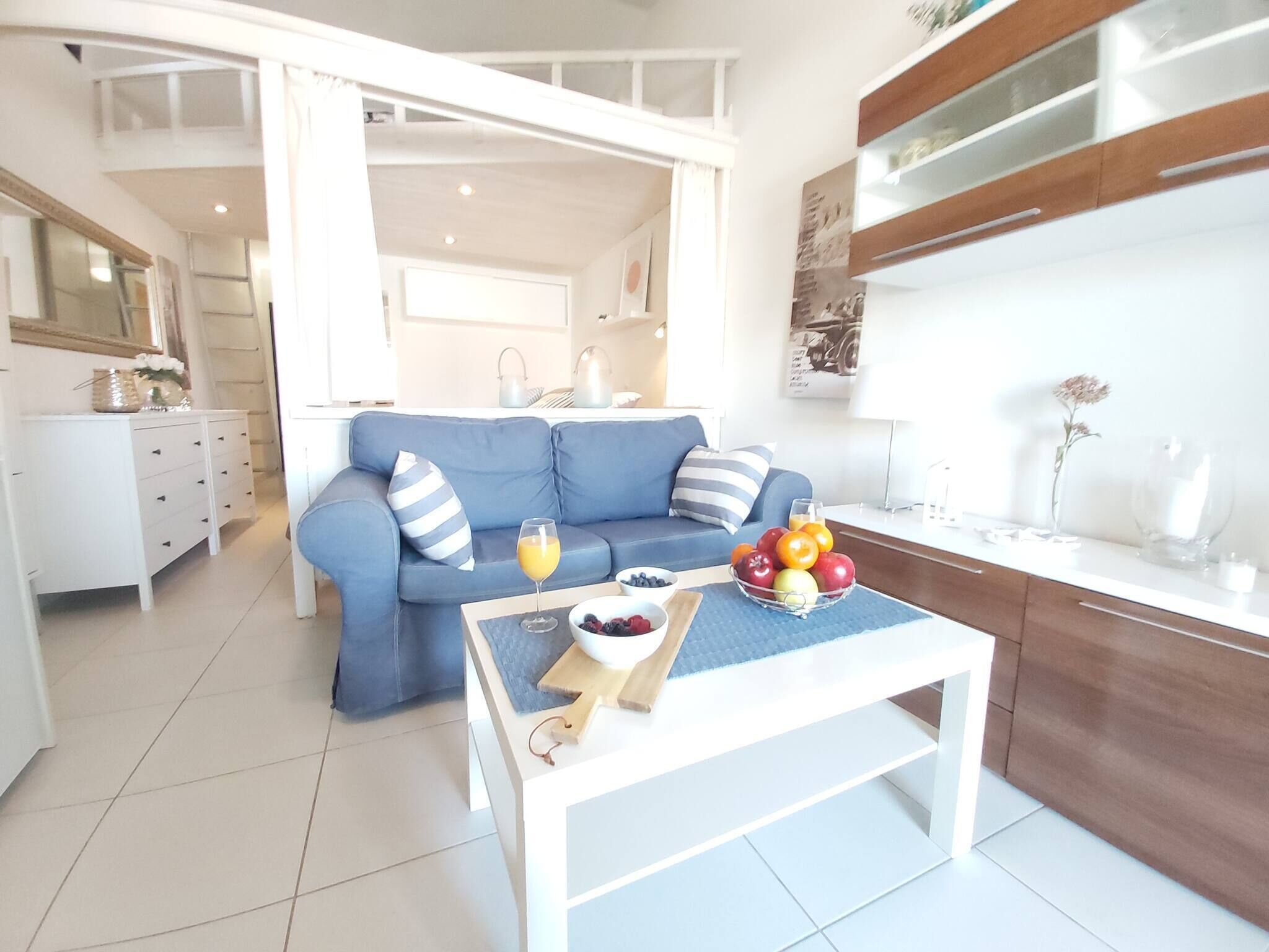 Condo, 2 Bedrooms, Accessible, Smoking | Living room | TV