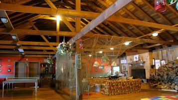 Cabin, 4 phòng ngủ, phù hợp cho người khuyết tật, hiên | Phòng khách