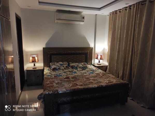 Room, 2 Bedrooms, Accessible, Smoking | 2 bedrooms - "room in Apartment - Diamount 1 Bedroom Full Furnished Apartment" (Lahore)