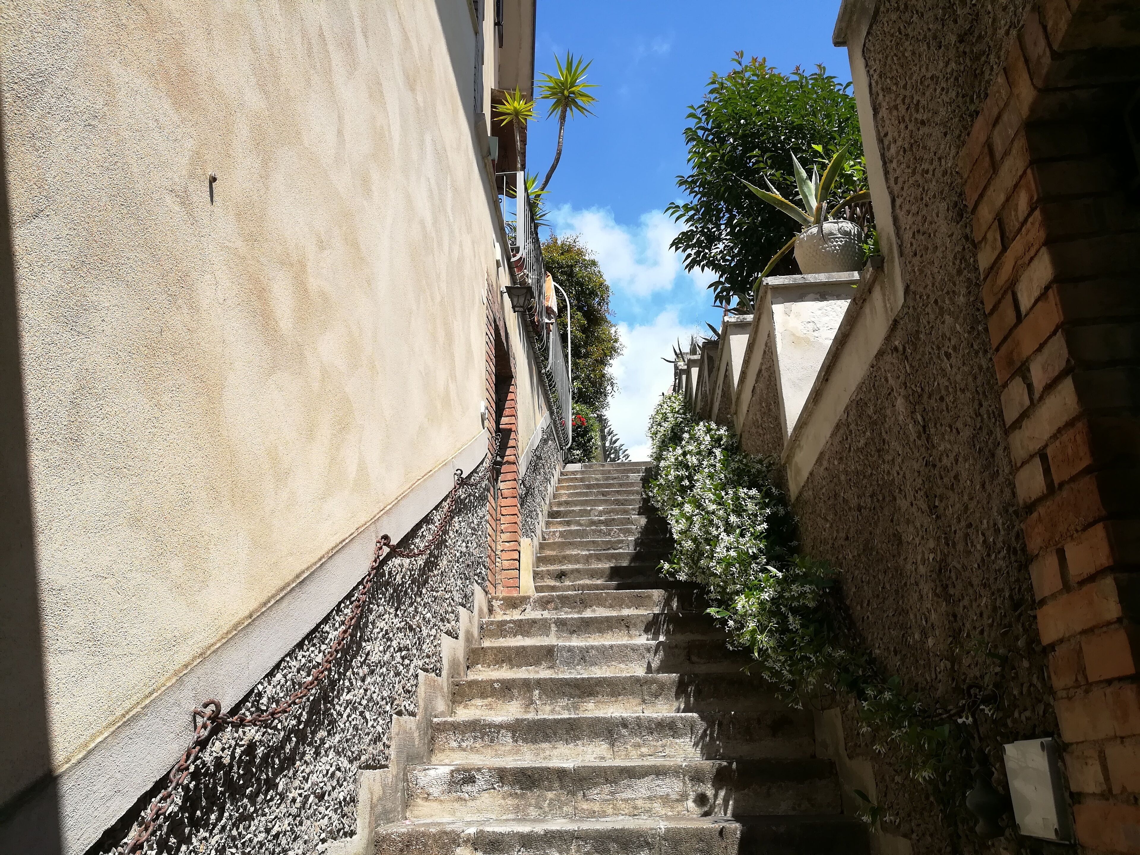 House, 2 Bedrooms, Terrace, City View | Exterior