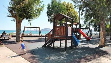 Casa, 2 camere da letto, terrazzo, vista città | Esterni