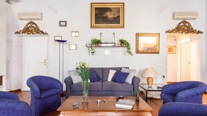Apartment, 3 Bedrooms, Balcony, City View | Interior - Luxury Trevi Apartment (Rome)