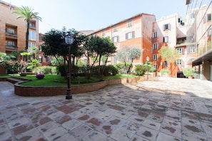 Apartment, 2 Schlafzimmer, Stadtblick | Unterkunftsgelände