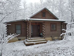Cabin, 1 Bedroom, Smoking, Balcony | Property entrance