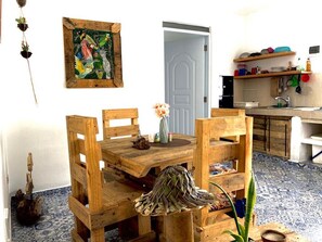 Leilighet, 1 soverom, balkong | Spiseområde