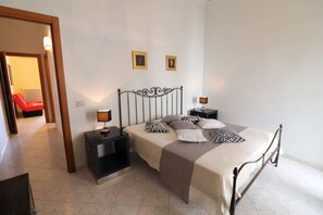 House, 2 Bedrooms, Patio, Garden View