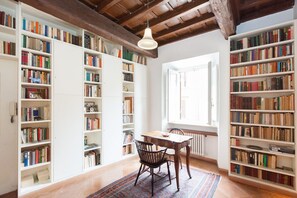 Apartment, 1 Bedroom, City View | Interior