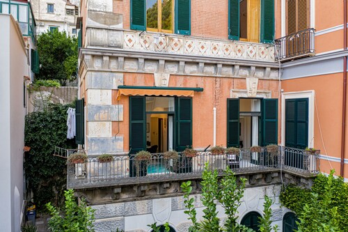 Upscale Central Amalfi Apartment In 19th-century Building