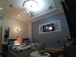 1 Schlafzimmer, Bügeleisen/Bügelbrett