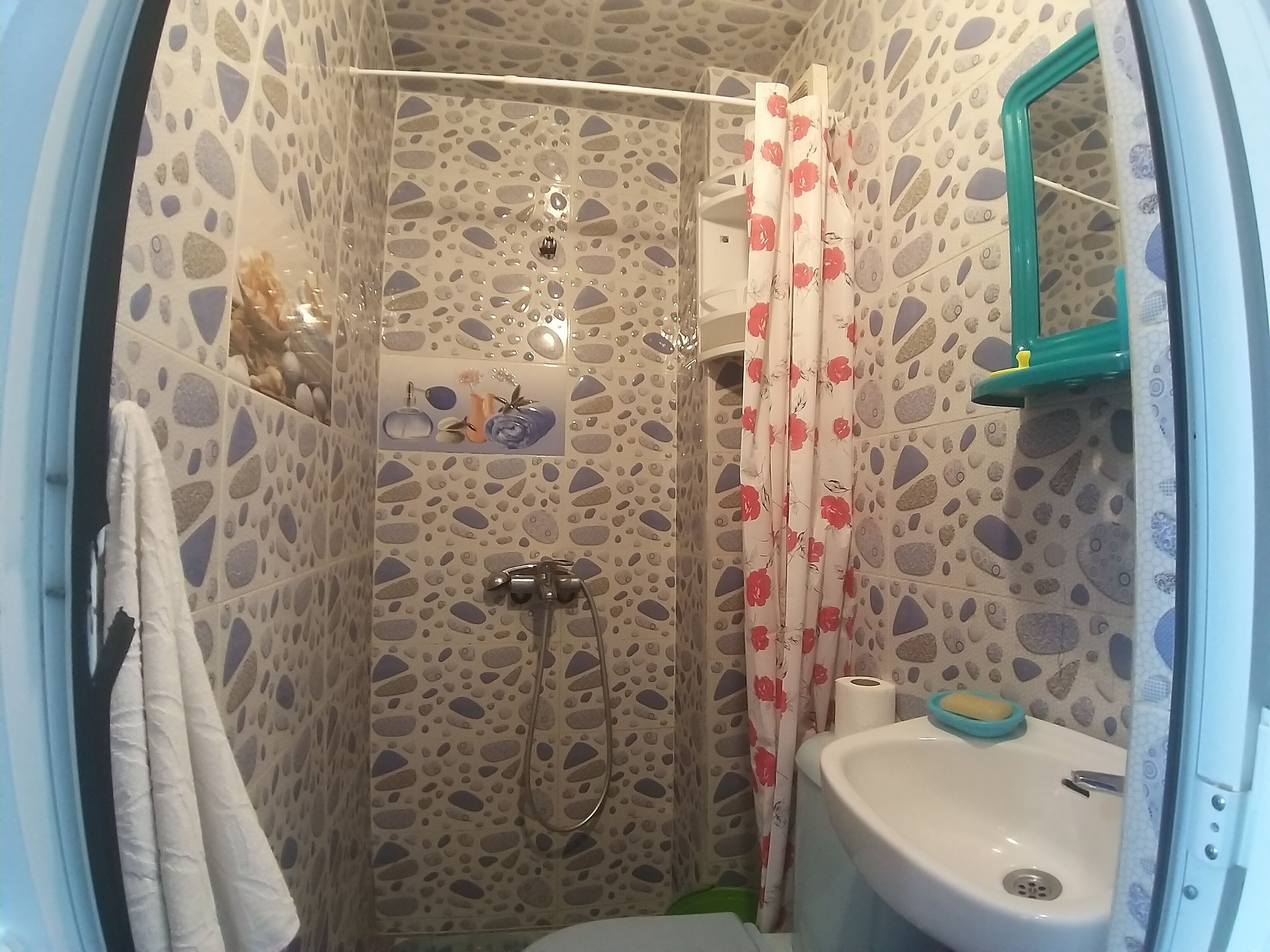 Bathroom amenities