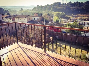 Cabin, 4 Bedrooms, Balcony, Garden View | Terrace/patio