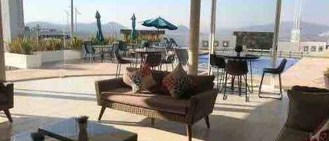 House, 3 Bedrooms, Patio, Garden View | Interior
