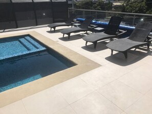 아파트, 침실 3개, 장애인 지원, 발코니 | 수영장 | 야외 수영장