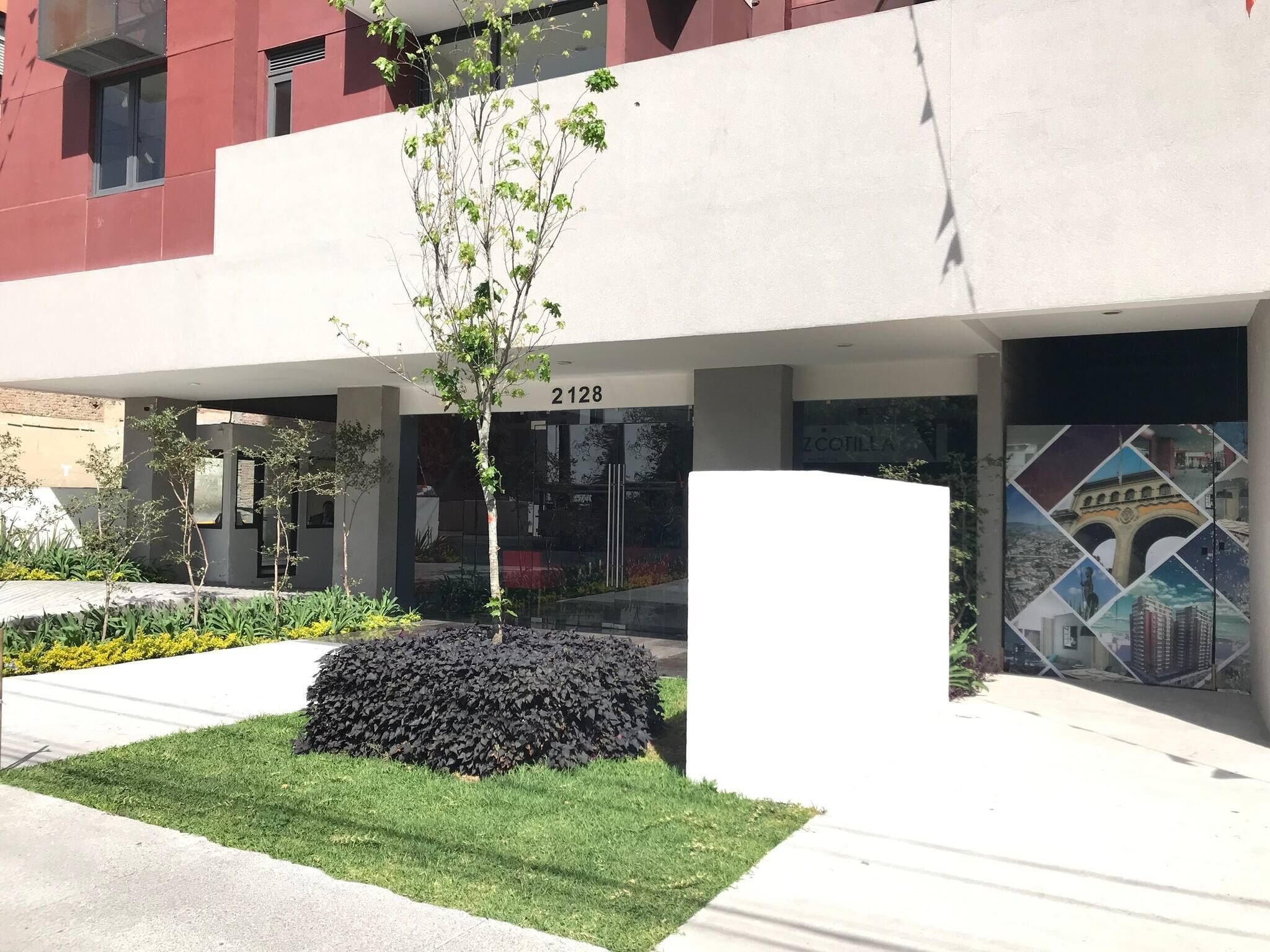 Departamento, 3 habitaciones, con acceso para personas discapacitadas, balcón | Entrada de la propiedad