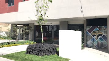 Departamento, 3 habitaciones, con acceso para personas discapacitadas, balcón | Entrada de la propiedad