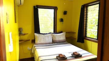 Cabin, 2 Bedrooms, Smoking, Patio | 2 bilik tidur