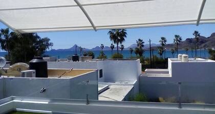 Big House Pool Grill, 4 Bedrooms 12 ppl AC Ocean View TV Wifi