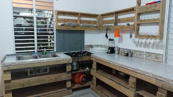 Apartment, 2 Bedrooms, Smoking, Balcony | Interior