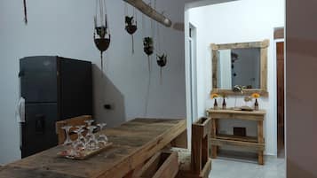 Apartment, 2 Bedrooms, Smoking, Balcony | Interior