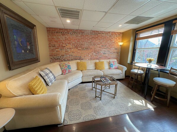 Smart TV, DVD player