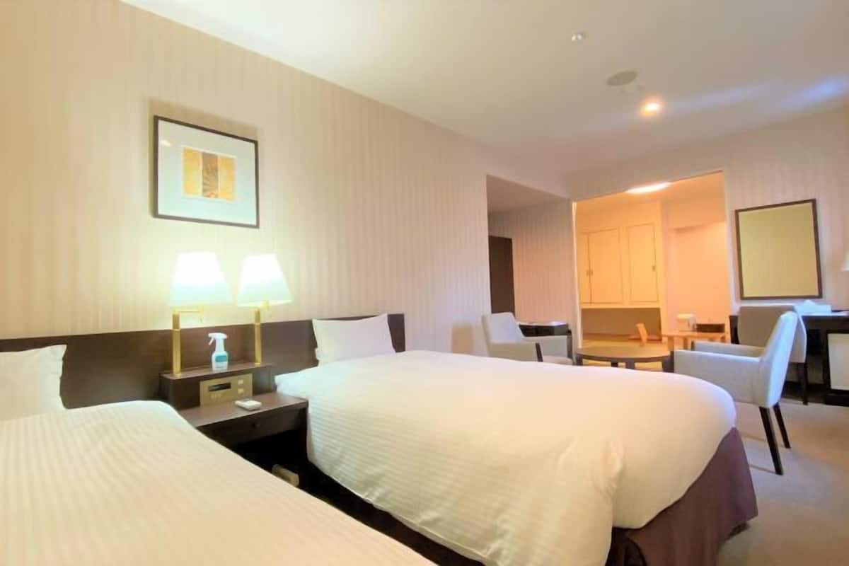 免费 WiFi、床单