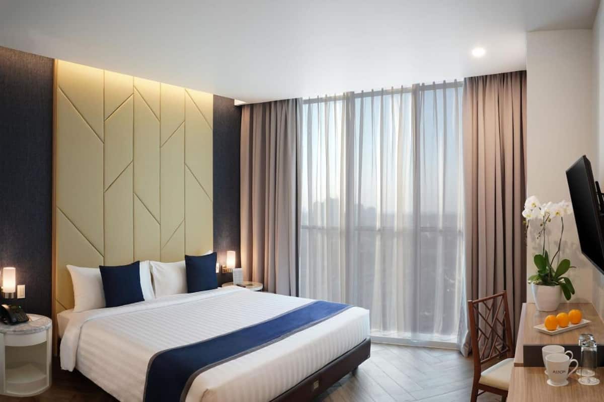 Deluxe Double | Peti besi dalam bilik, seterika/papan seterika, Wi-fi percuma