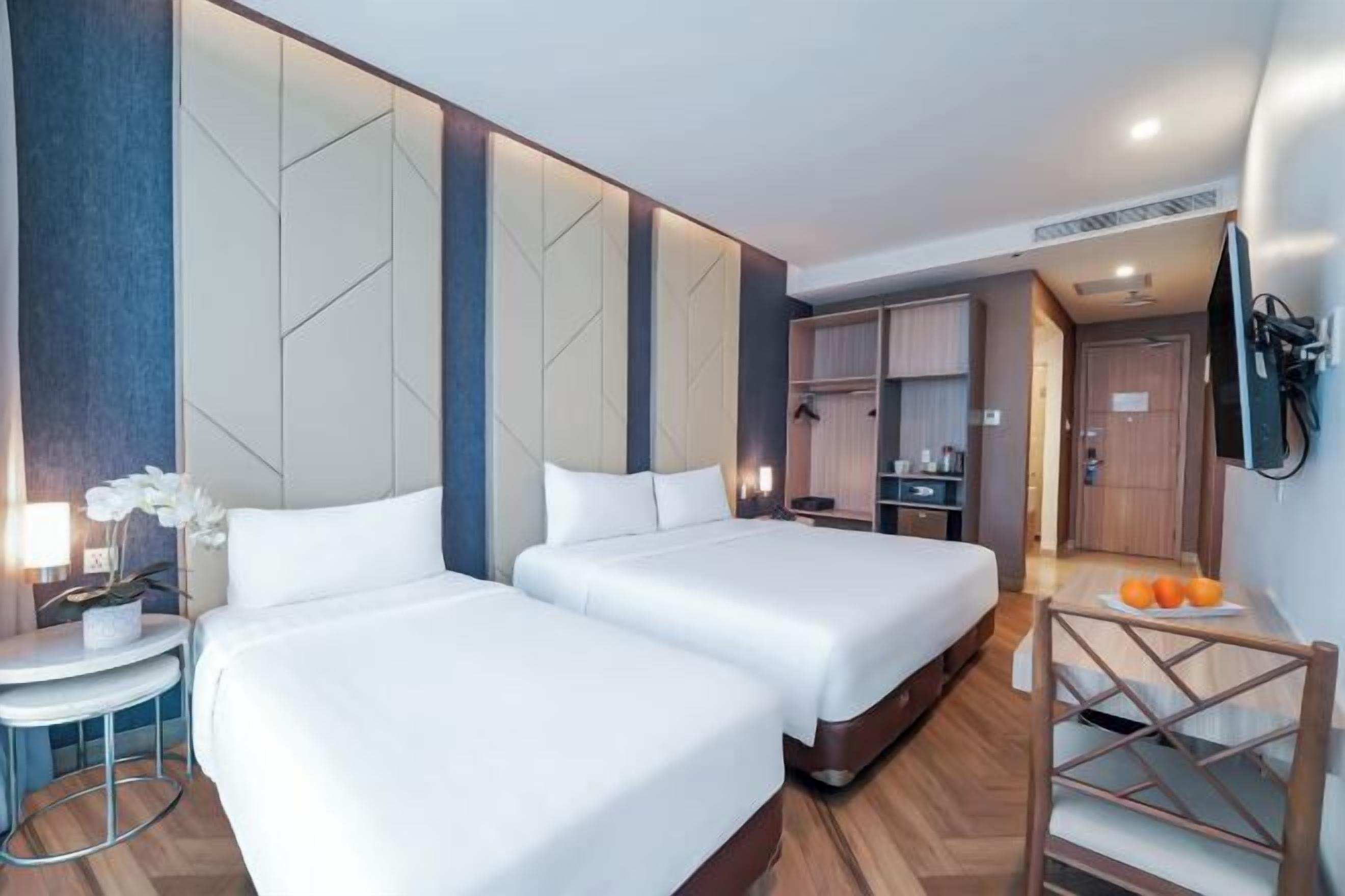 In-room safe, iron/ironing board, free WiFi, bed sheets