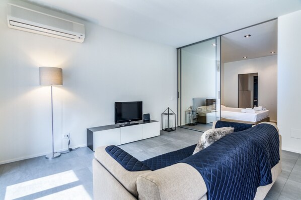 1 bedroom, iron/ironing board, WiFi