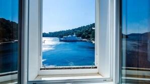 スタジオ (Studio Apt with Terrace and Sea View) | 施設からの眺望