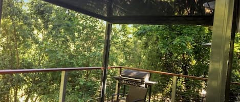 Comfort Townhome | Balcony