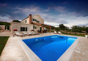 Seasonal outdoor pool
